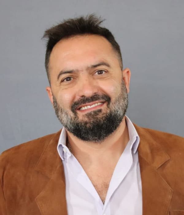 Dr. Exequiel Baravalle - Médico Psiquiatra